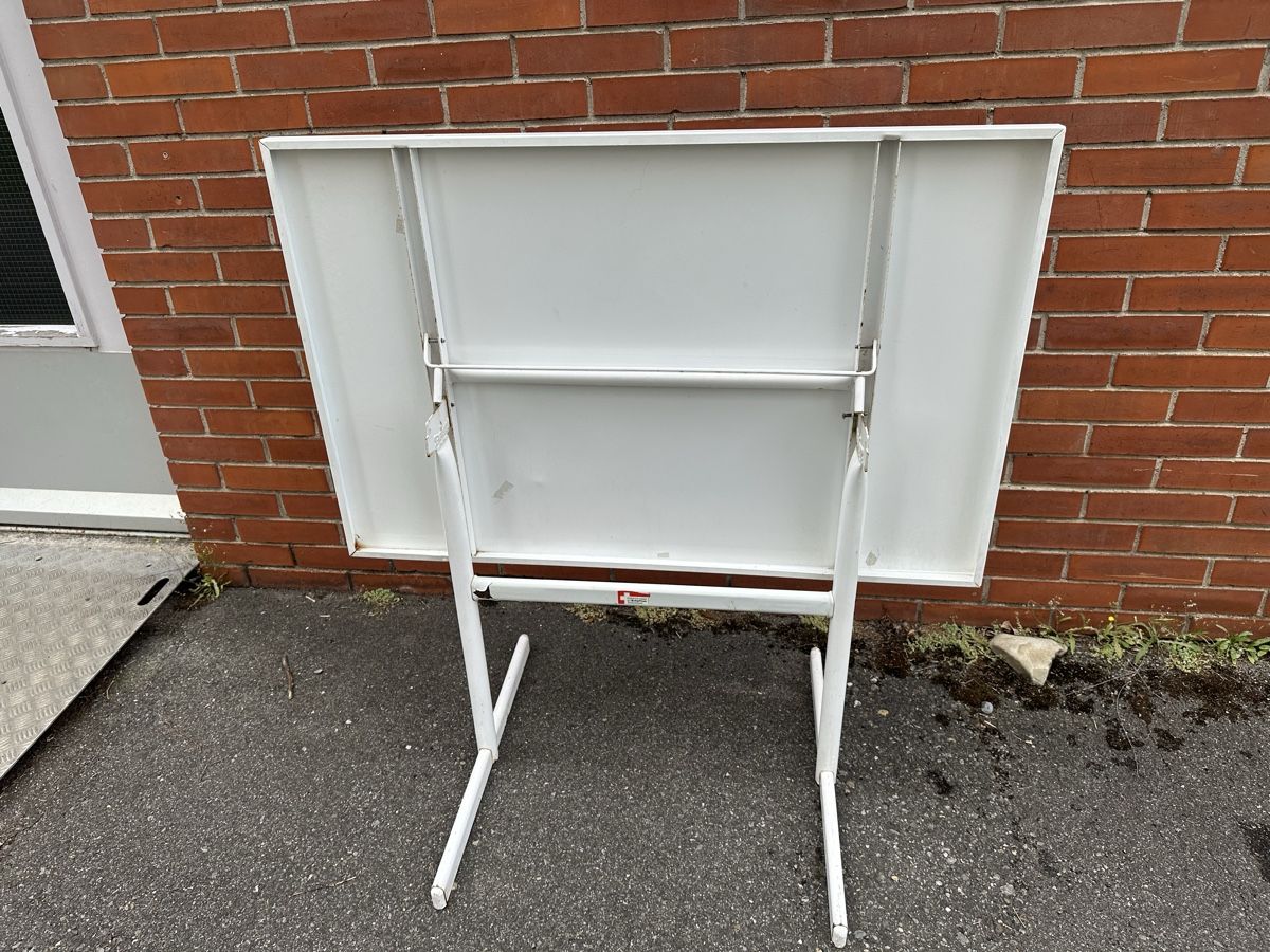 Tables: SCHFFNER Tisch – D'occasion à Uster par bek_v2ct