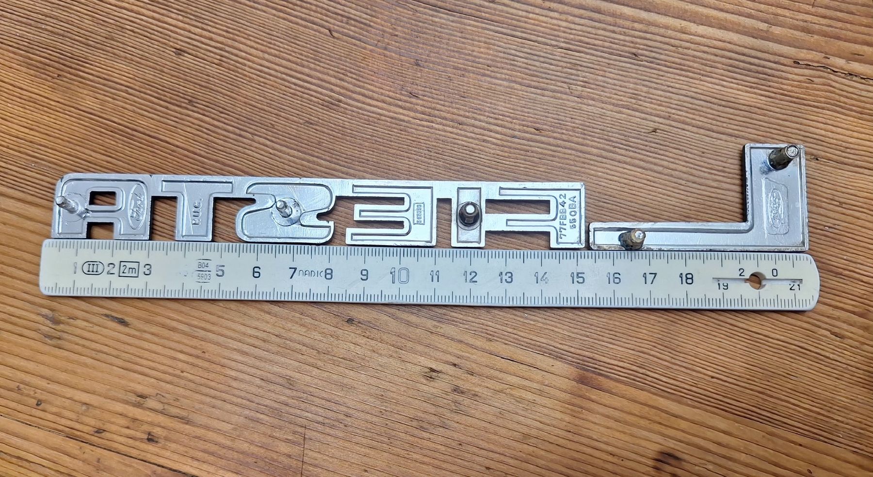 Ford Alle Autoersatzteile: Ford Fiesta L Mk1 Embleme – Gebraucht aus Triesen von BLACKSHEEP75 2