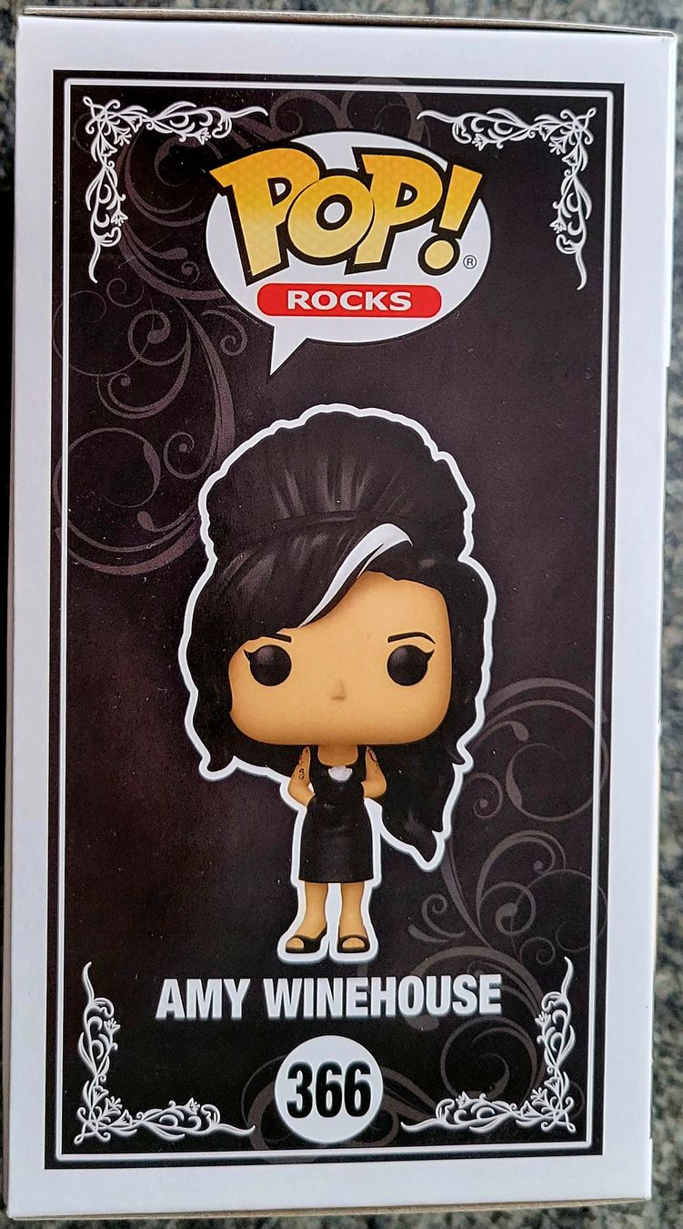 Funko Figuren: Funko Pop  Amy Winehouse  Back to Black – Neu und originalverpackt aus Montet (Glâne) von KOADA 3