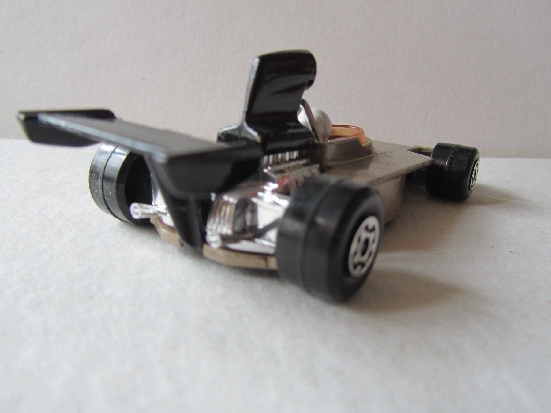 Matchbox Modellini d'auto: Surtees Formula 1, Matchbox Speed Kings, Nr. K-73 – Usato da Weiningen ZH venduto da dietsch57 3