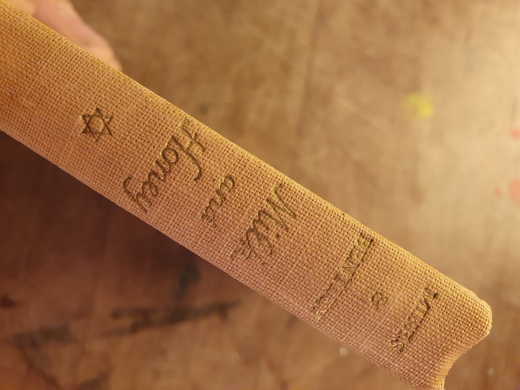 Libri: Milk And Honey - George Mikes – Usato da Zürich venduto da loosebone