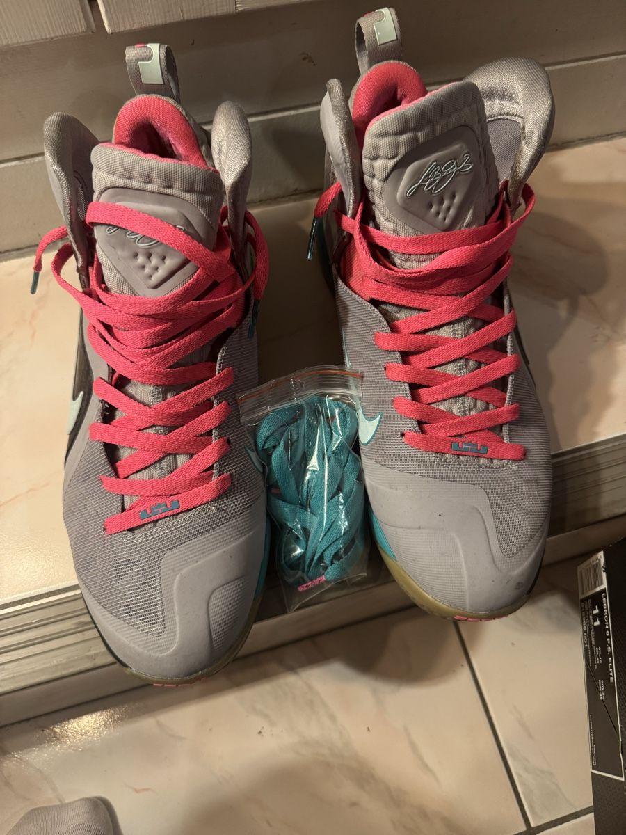 Nike Scarpe da uomo: Lebron 9 elite south beach – Usato da Genève venduto da 5826 2