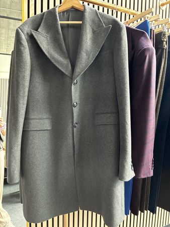 Herrenmantel 100% Wolle – Größe 2XL – Neu & Hochwertig –