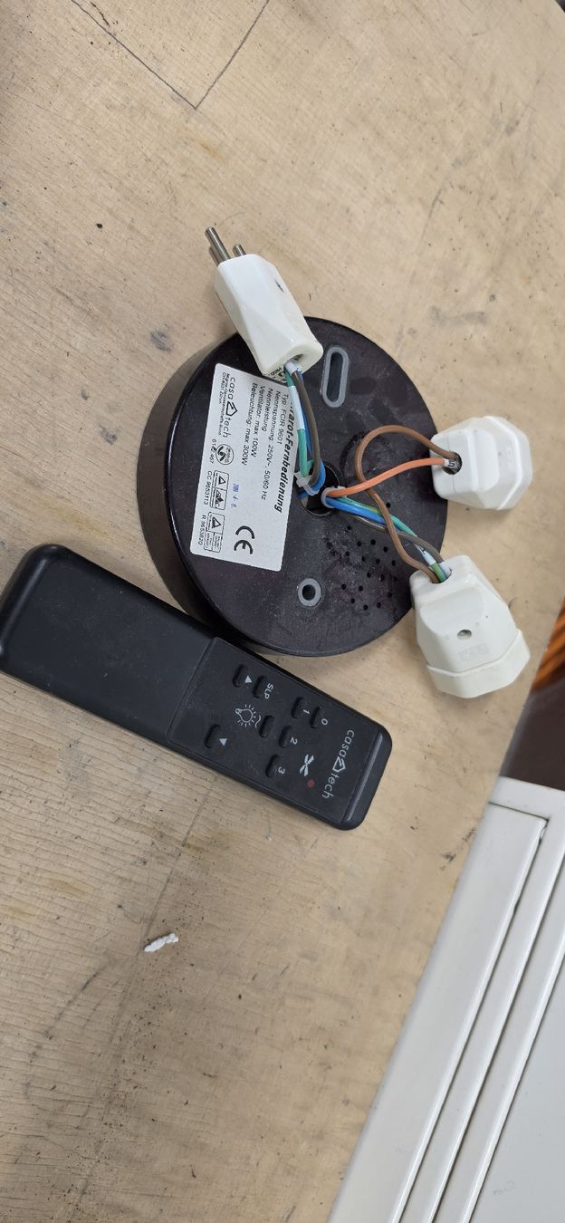 Lampen: Casa Tech für Deckenventilator oder andere Lampen mit Infrar – Gebraucht aus Breitenbach von gnieserli