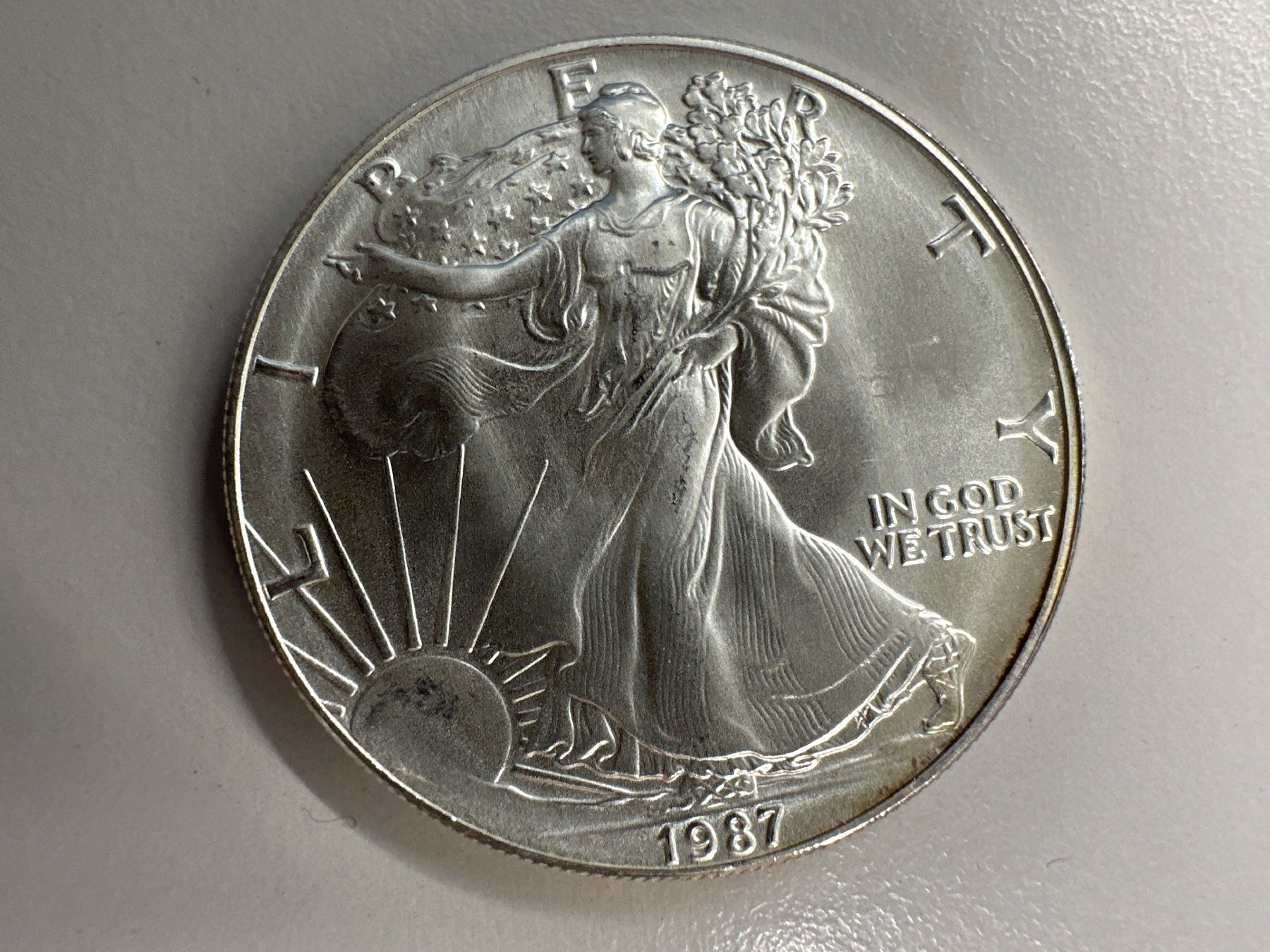 Alle Münzen: 1 Unze Silber American Eagle 1987 – Gebraucht aus Herisau von herau