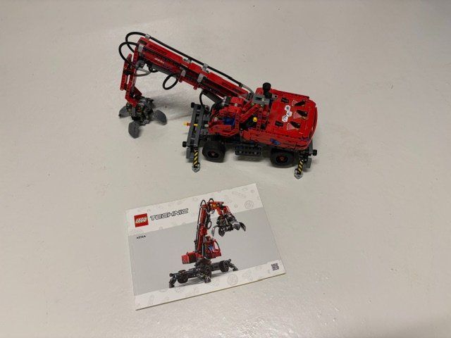 Lego Kit di costruzioni: Lego 42144 Umschlagbagger Lego Technics – Usato da Aarau venduto da Sasa75 2