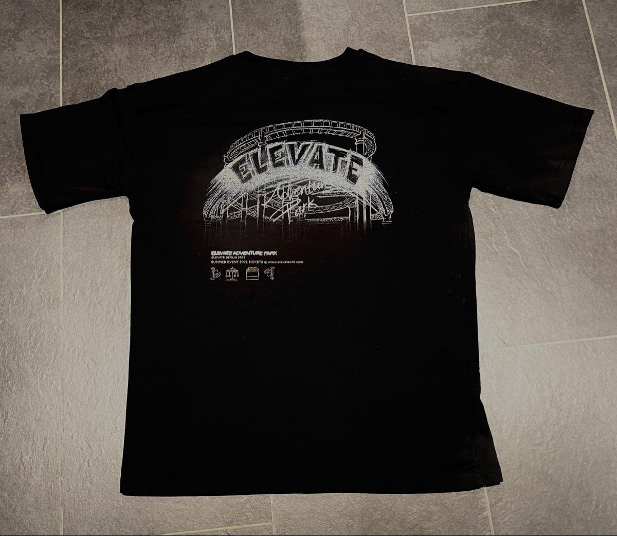 T-shirt: ELEVATE T-Shirt Gr.M – Usato da Kilchberg ZH venduto da SyFo286 1