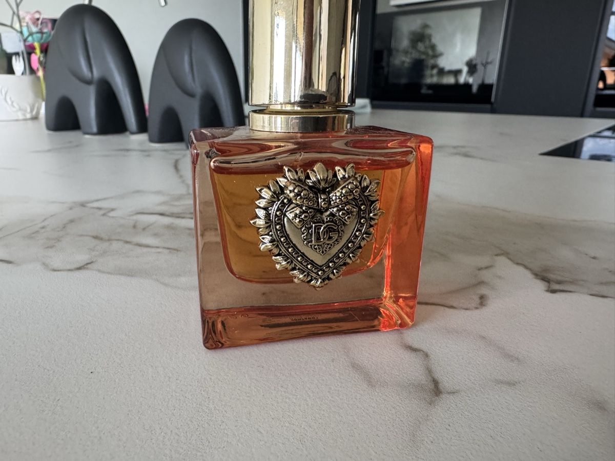 Parfums & Eau de Toilette: Lot de 4 parfums femme + 1 brume – D'occasion à Erde par Kitkatekate 1