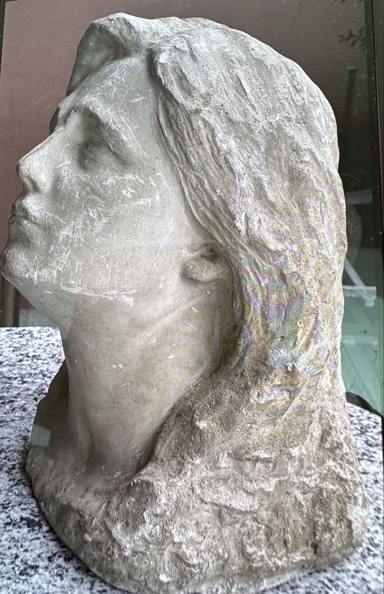 Sculptures & Statues: Grosse Skulptur Kopf Frauenfigur – D'occasion à Bettlach par win_z8sd