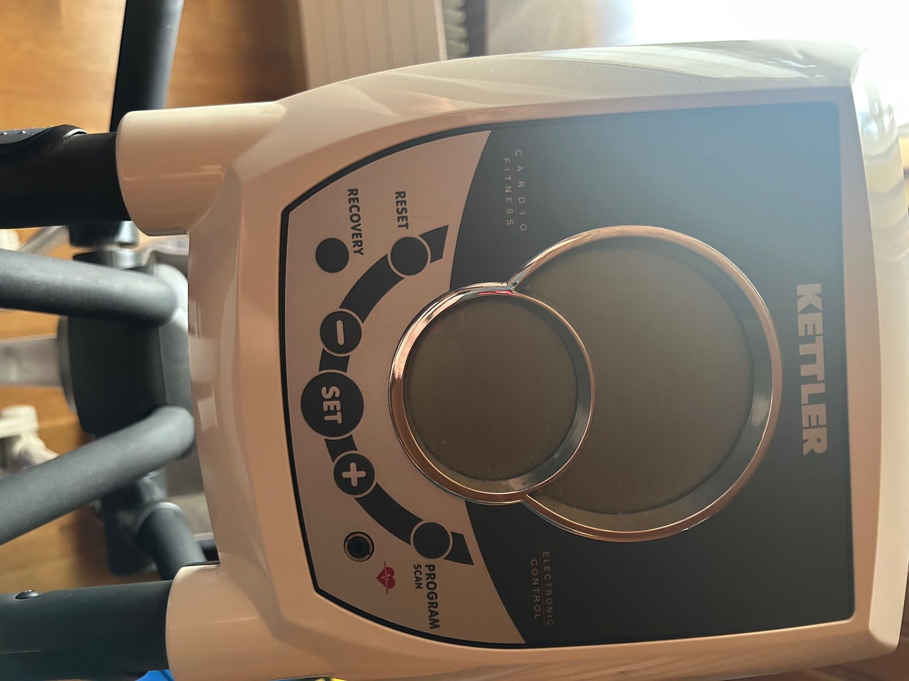Kettler Hometrainer: Kettler Mondeo LE Crosstrainer gebraucht – Gebraucht aus Russikon von Tobi208 2