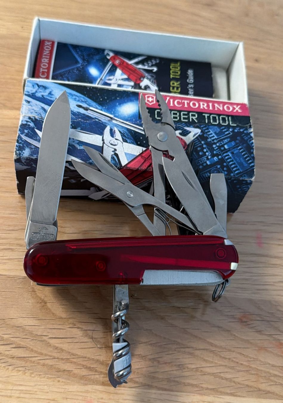 Victorinox Taschenmesser: VICTORINOX  CYBER TOOL SACKMESSER – Neu (gemäss Beschreibung) aus Zürich von Frei-Occasionen 1