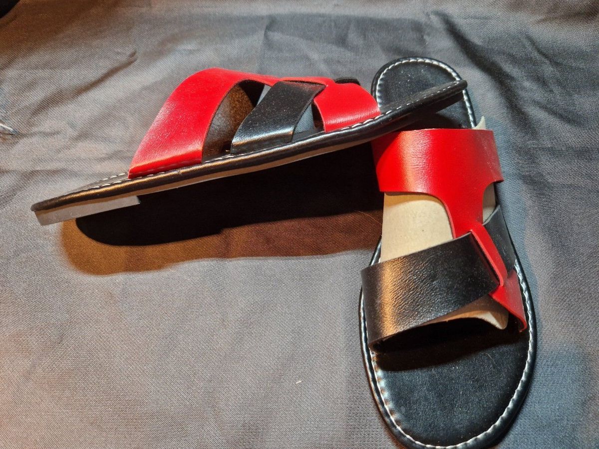 Scarpe da donna: Sandale Pantoffel Rot Schwarz – Nuovo (secondo la descrizione) da Niederbipp venduto da Trude04 3