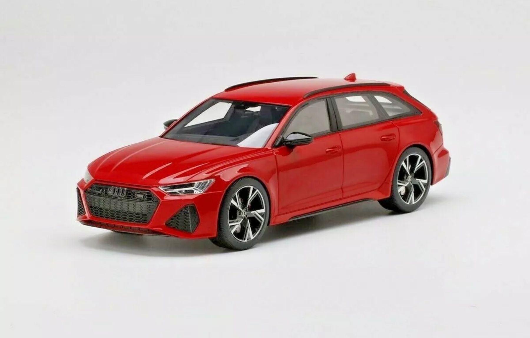 Minichamps Modellini d'auto: Audi RS6 Avant 1/18 - 2020 – Nuovo e nell'imballaggio originale da Wohlen AG venduto da PrivatSammlung 1