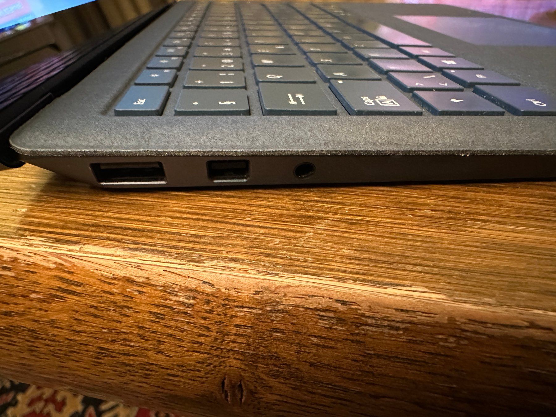 Microsoft Notebook: Microsoft Surface Laptop 2, 13.5", i5, 256GB SSD, Win11 Home – Usato da zürich venduto da markant13 6