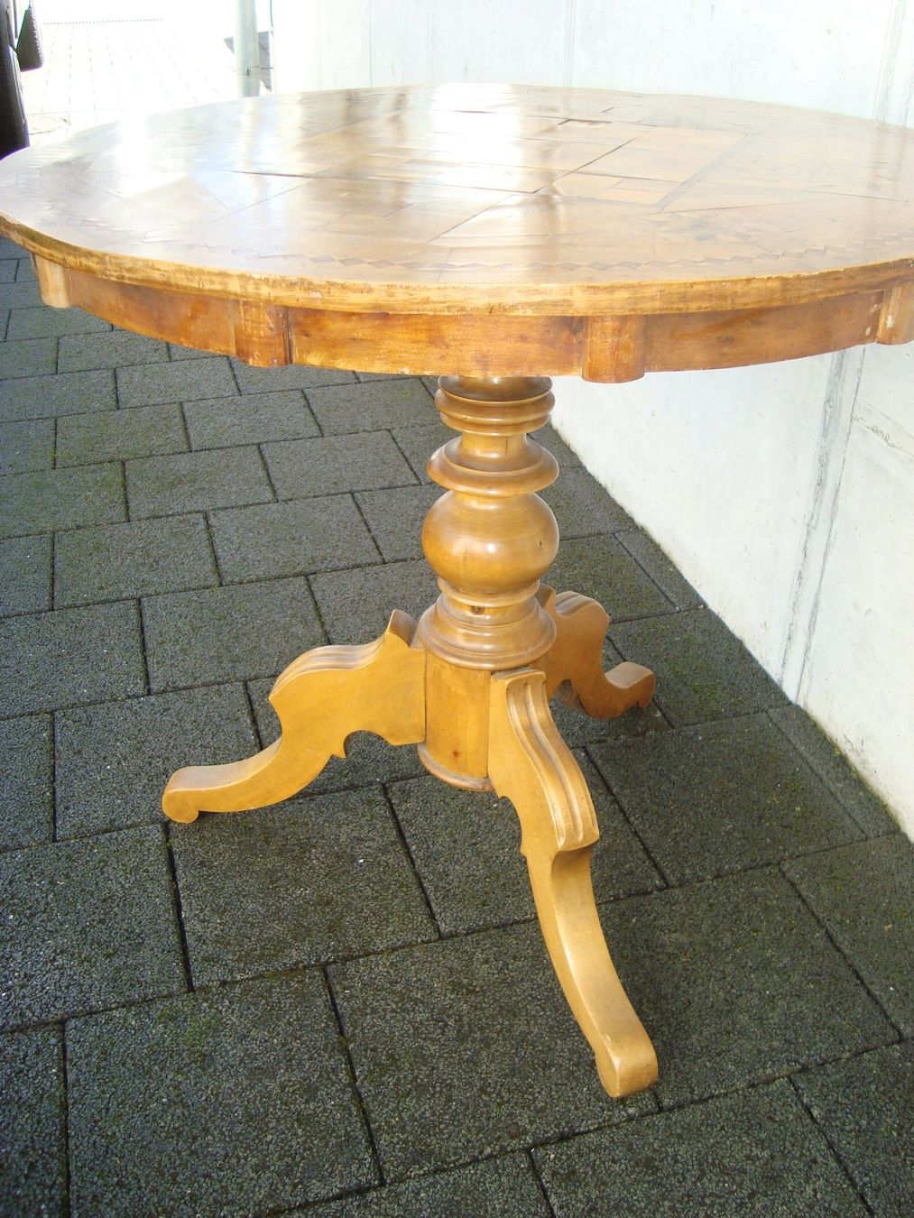 Tavoli: Brienzer Spiel - Schach Tisch, Nussbaumholz – Usato da Oberdorf NW venduto da Lufao 4