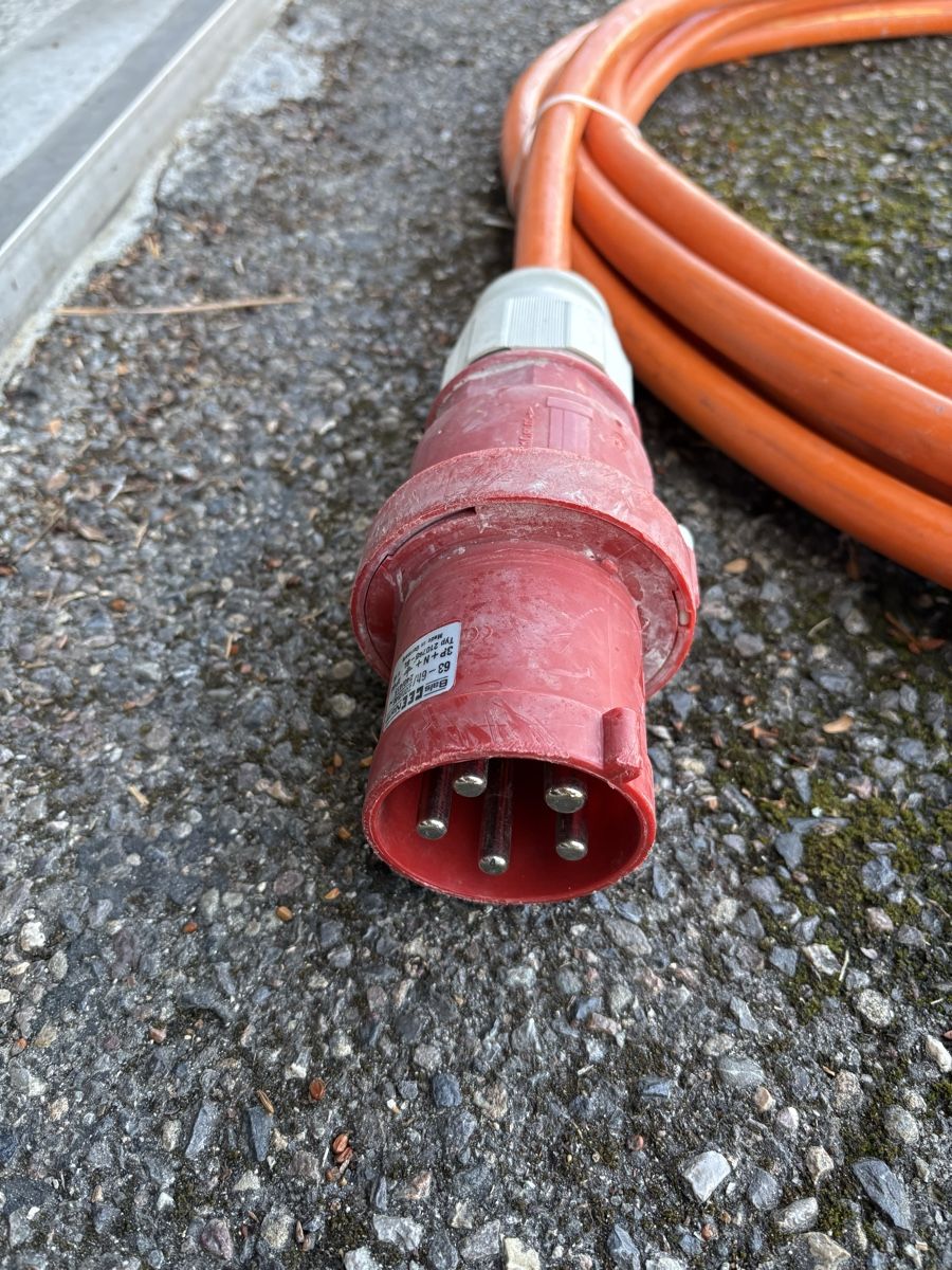 Cavi: Starkstromkabel orange gebrauchter Zustand – Usato da Richterswil venduto da Martin01016 2