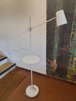 Leselampe weiss mit Ablage und USB-Anschluss gebraucht