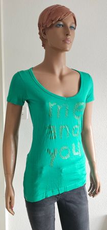 Neues T-Shirt Desigual, Grösse S, Grün - "Me and You"
