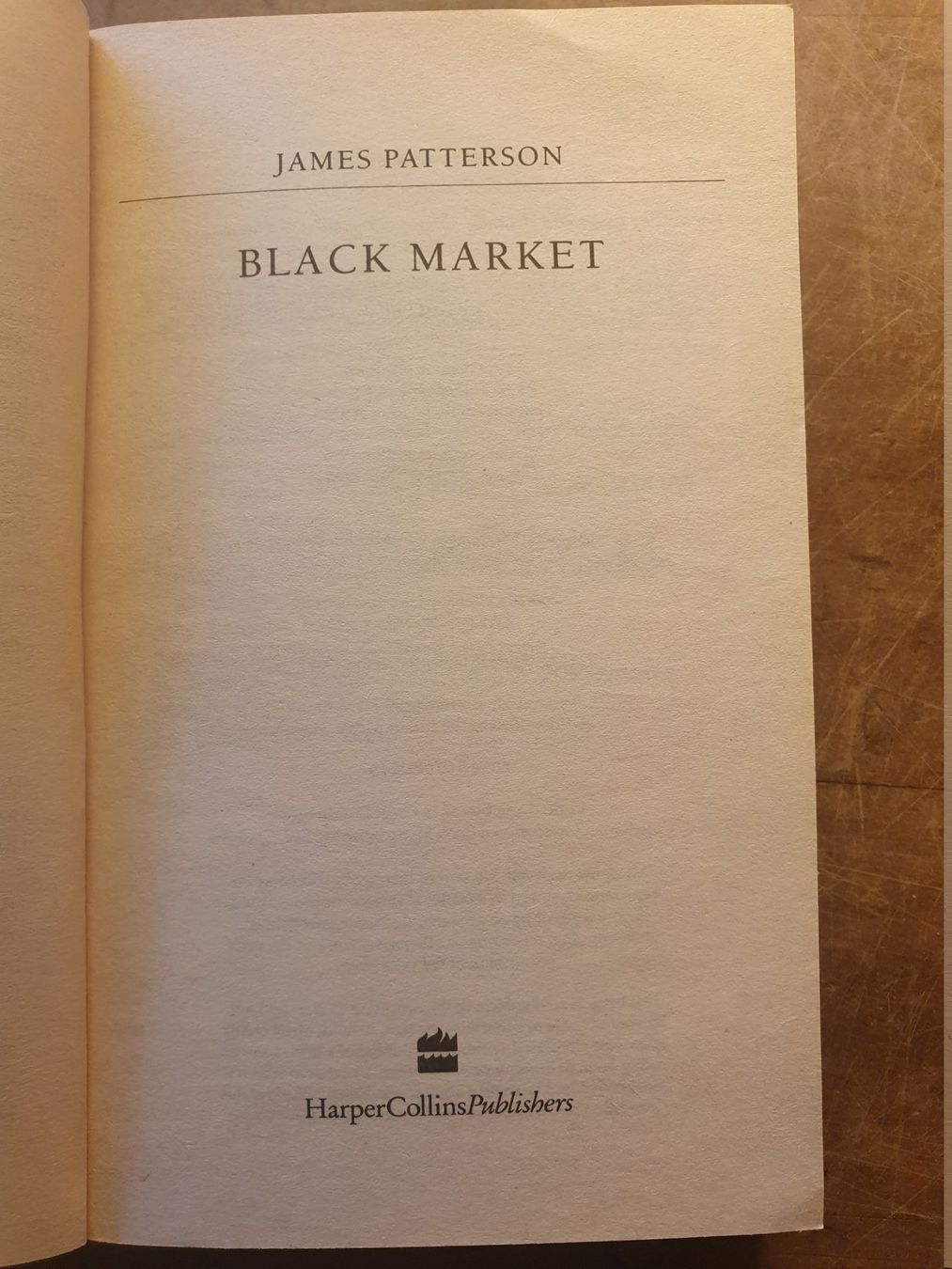 Libri: Black Market - James Patterson – Usato da Zürich venduto da loosebone 1