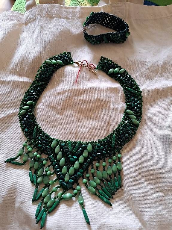 Altri gioielli: Parure en malachite – Usato da La Chaux-de-Fonds venduto da atipik