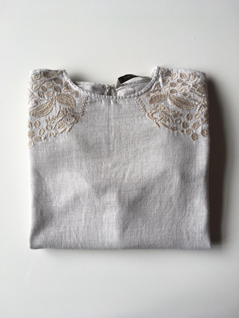 Zara Blusen: Blouse Zara Basic beige brodée - 98% coton - S – Gebraucht aus Troinex von Irisglo 7