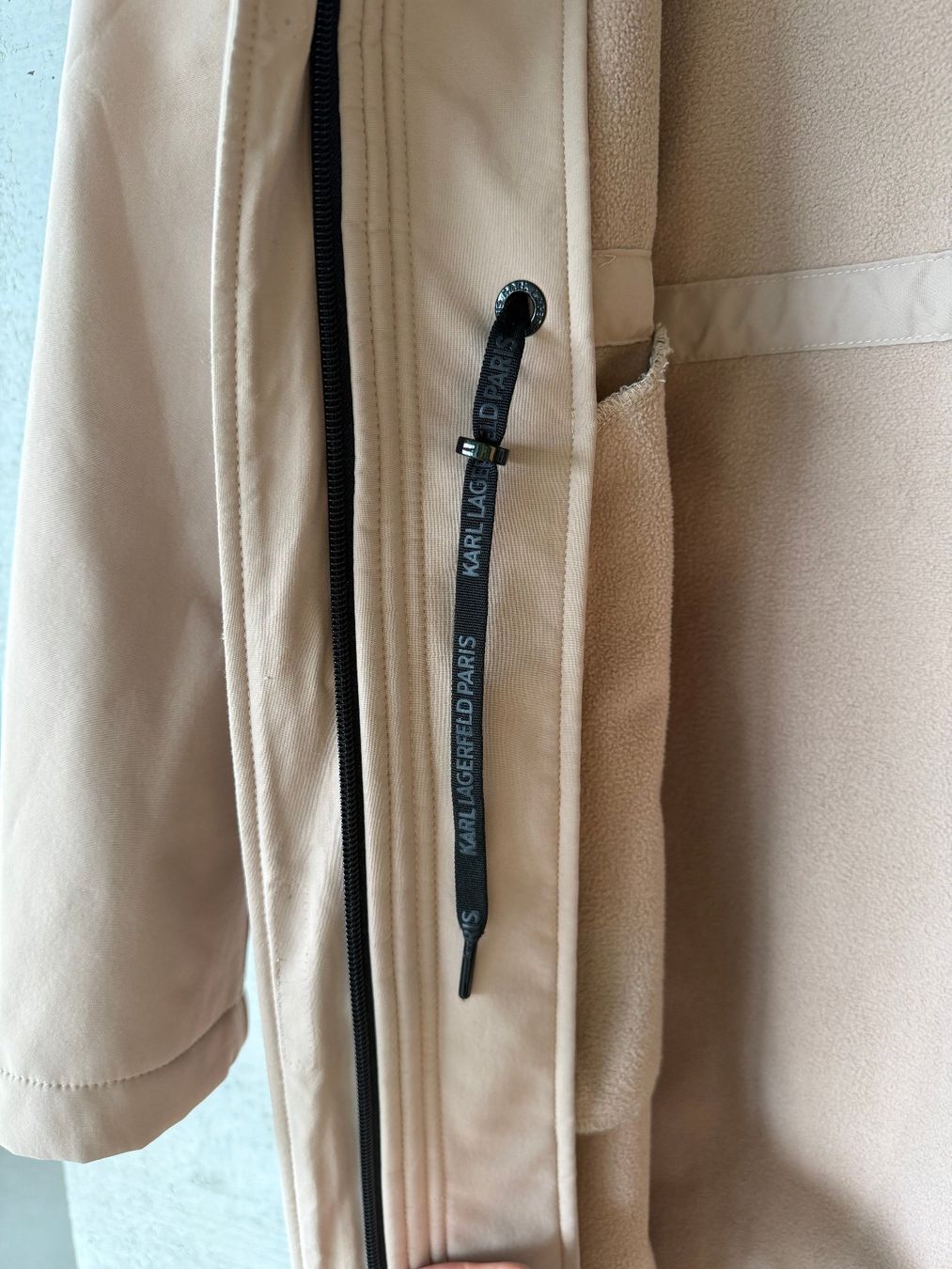 Karl Lagerfeld Cappotti: Karl Lagerfeld Paris - Softshell-Parka mit Kapuze – Usato da St-George venduto da alaixee 3