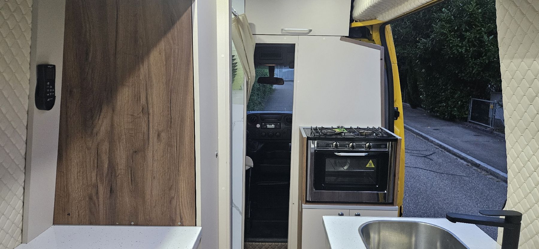 Renault Veicoli da campeggio: CAMPER RENAULT MASTER – Usato da Dietlikon venduto da svajc80 5
