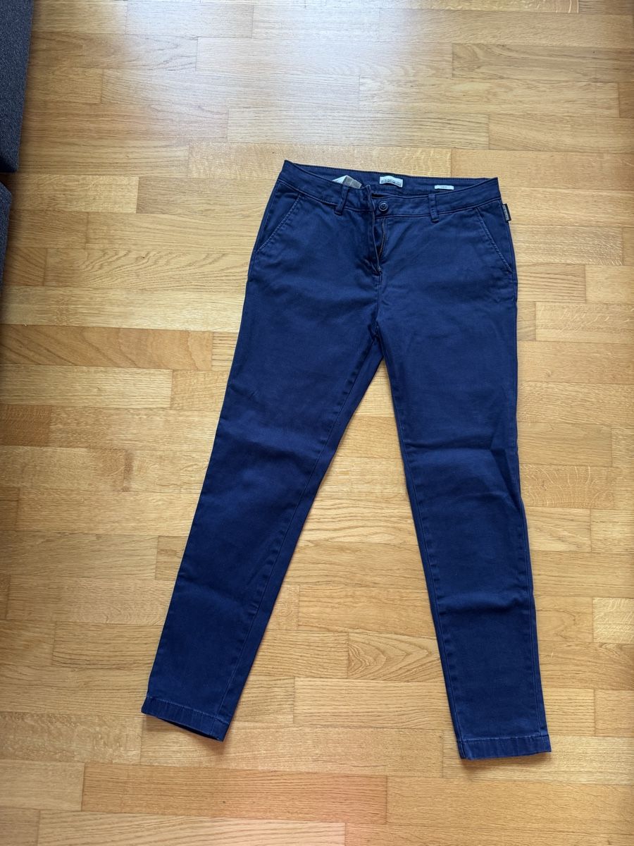 Jeans: J Brand Jeans Black 26 – Usato da Männedorf venduto da Isa88fashion 1