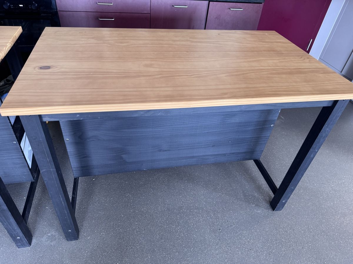Vidaxl Allestimento di negozi e stand fieristici: Solid Wood Kitchen Island / Bar / Kücheninsel – Usato da Zürich venduto da ivn_pr75 5