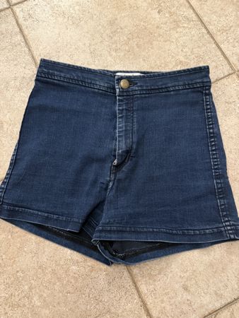Blaue kurze Hose – Grösse M