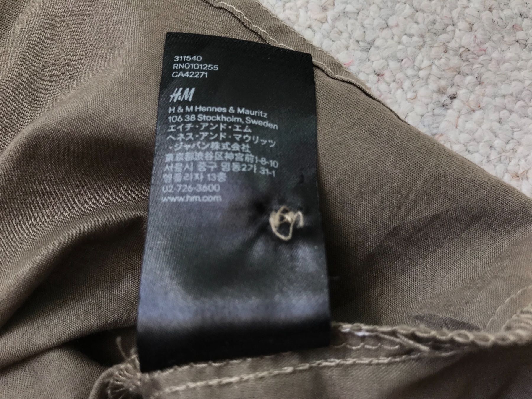 H&M Camicette: Chemise "H&M" 34 Hemd olive – Nuovo (secondo la descrizione) da Echandens venduto da pepite30 4