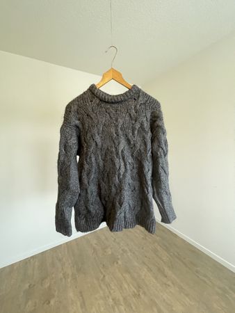 Grauer Jersey von Zara Größe S     17% Wolle     5% Mohair