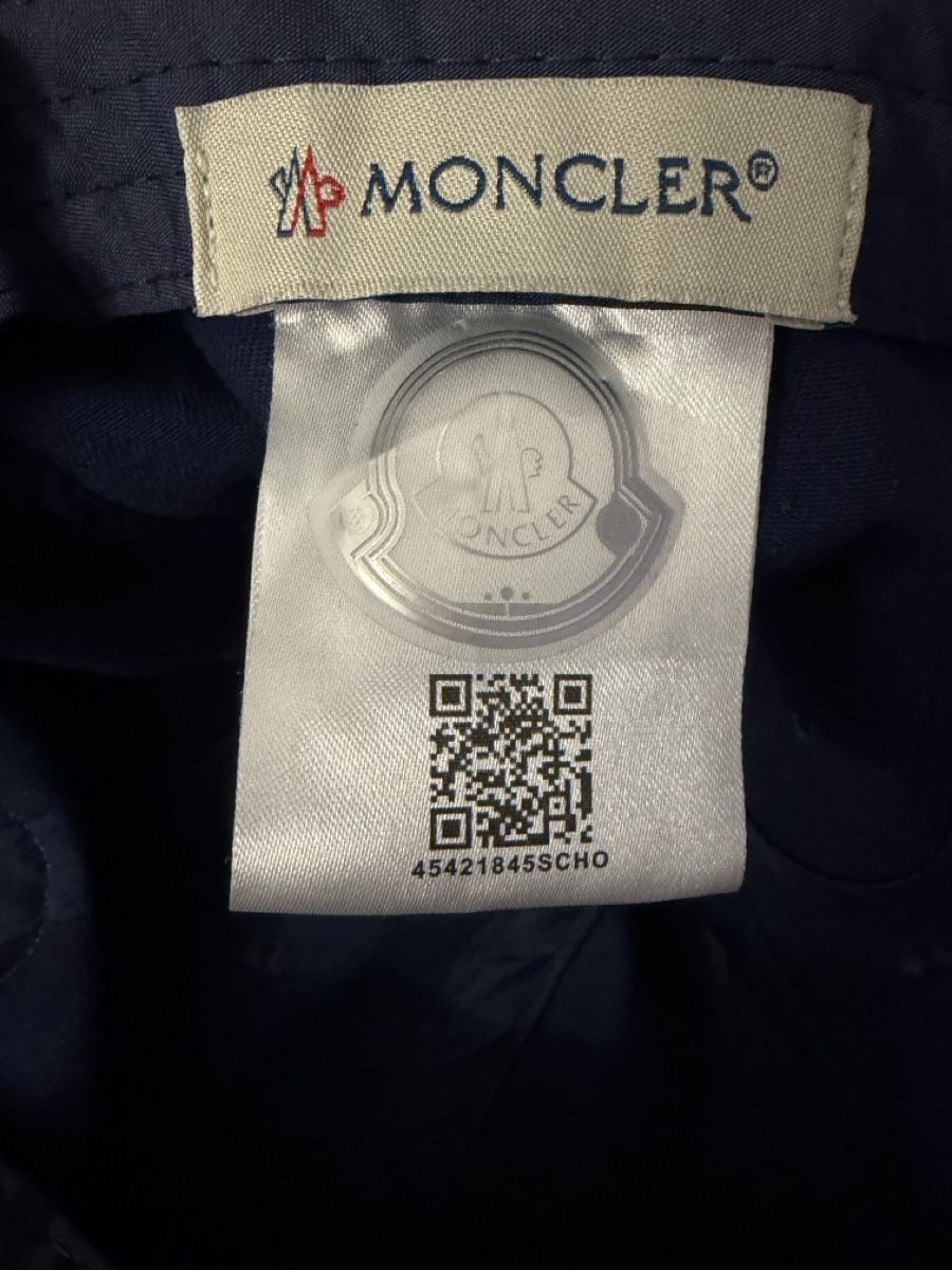 Moncler Sonstige Kleidung & Accessoires: Kappe Moncler dunkelblau Unisex einstellbar – Neu (gemäss Beschreibung) aus Meilen von sculptur 3