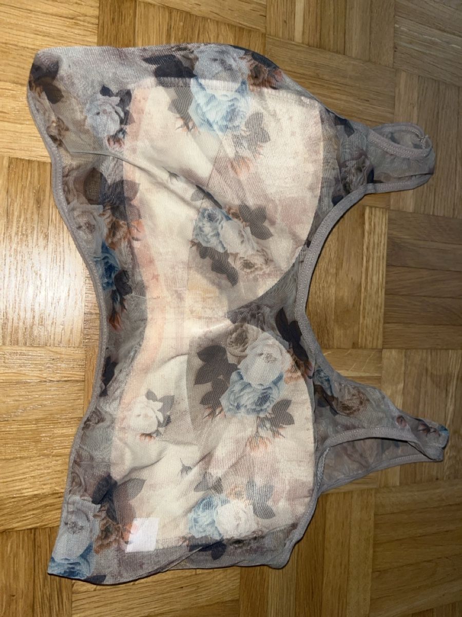 Altra biancheria intima: Blumiger BH mit Spitze, Grösse 5L – Usato da Dübendorf venduto da ani_xht5 1
