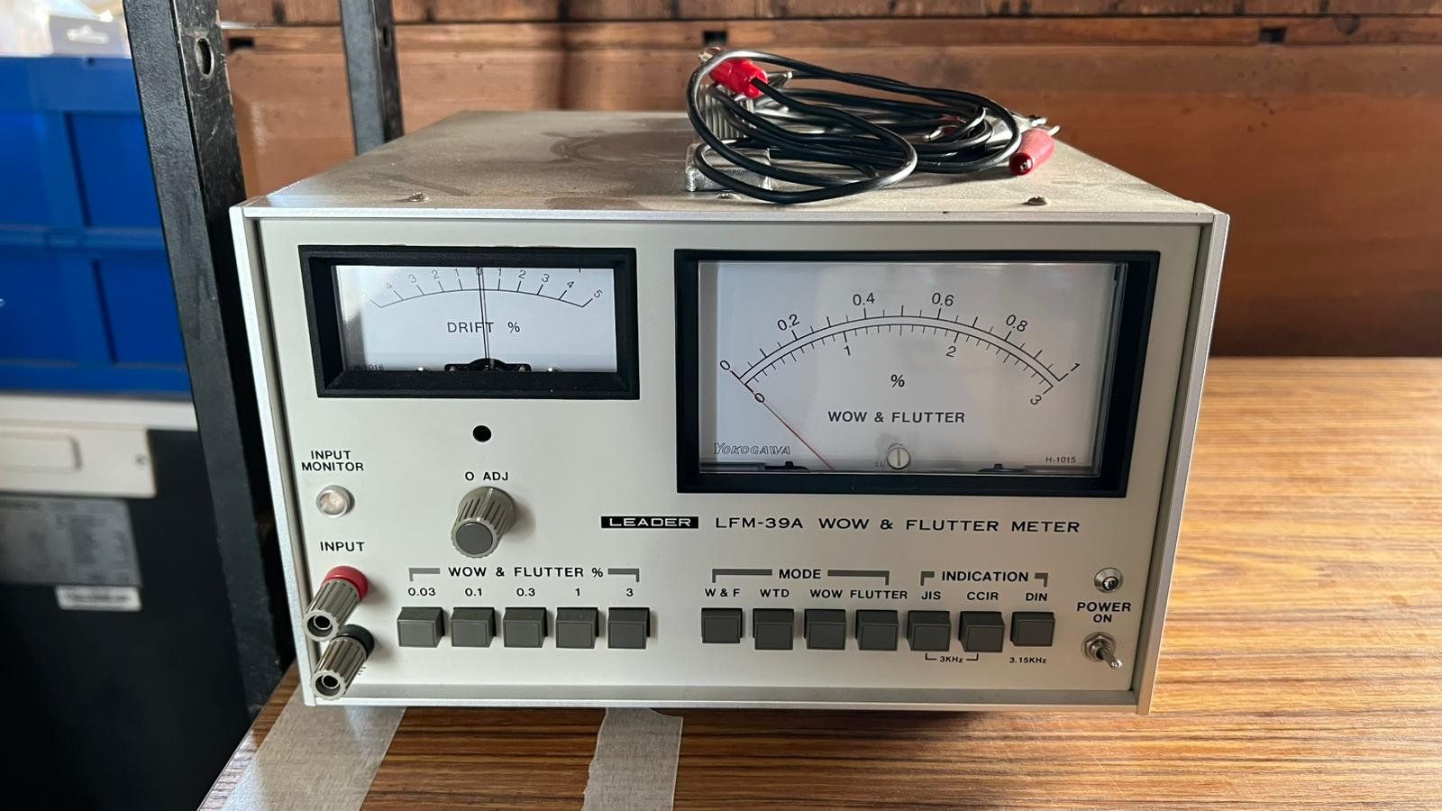 アンプ LFM-39A Wow & Flutter Meter LFM-39A Wow & Flutter Meter