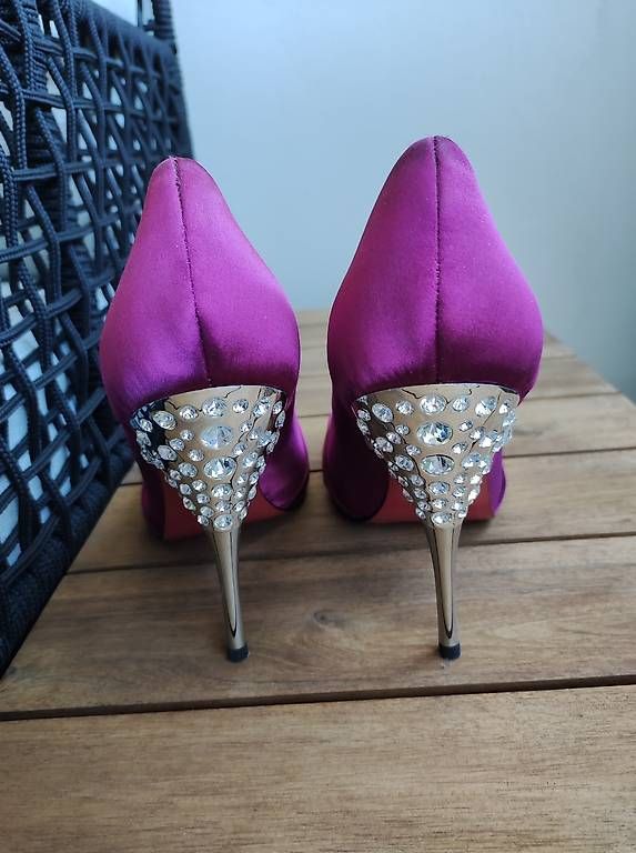 Damenschuhe: High-Heels Paris Hilton Grösse 42 – Gebraucht aus Uerkheim von shoqqiimuus 1