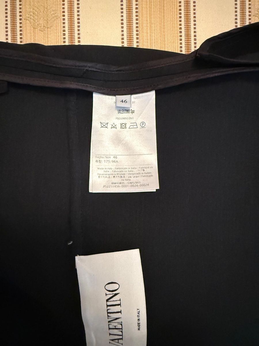 Valentino Vestiti: Valentino Kleid, Schwarz, Gr. 46 – Nuovo (secondo la descrizione) da Wangen ZH venduto da tel_gxb5 9
