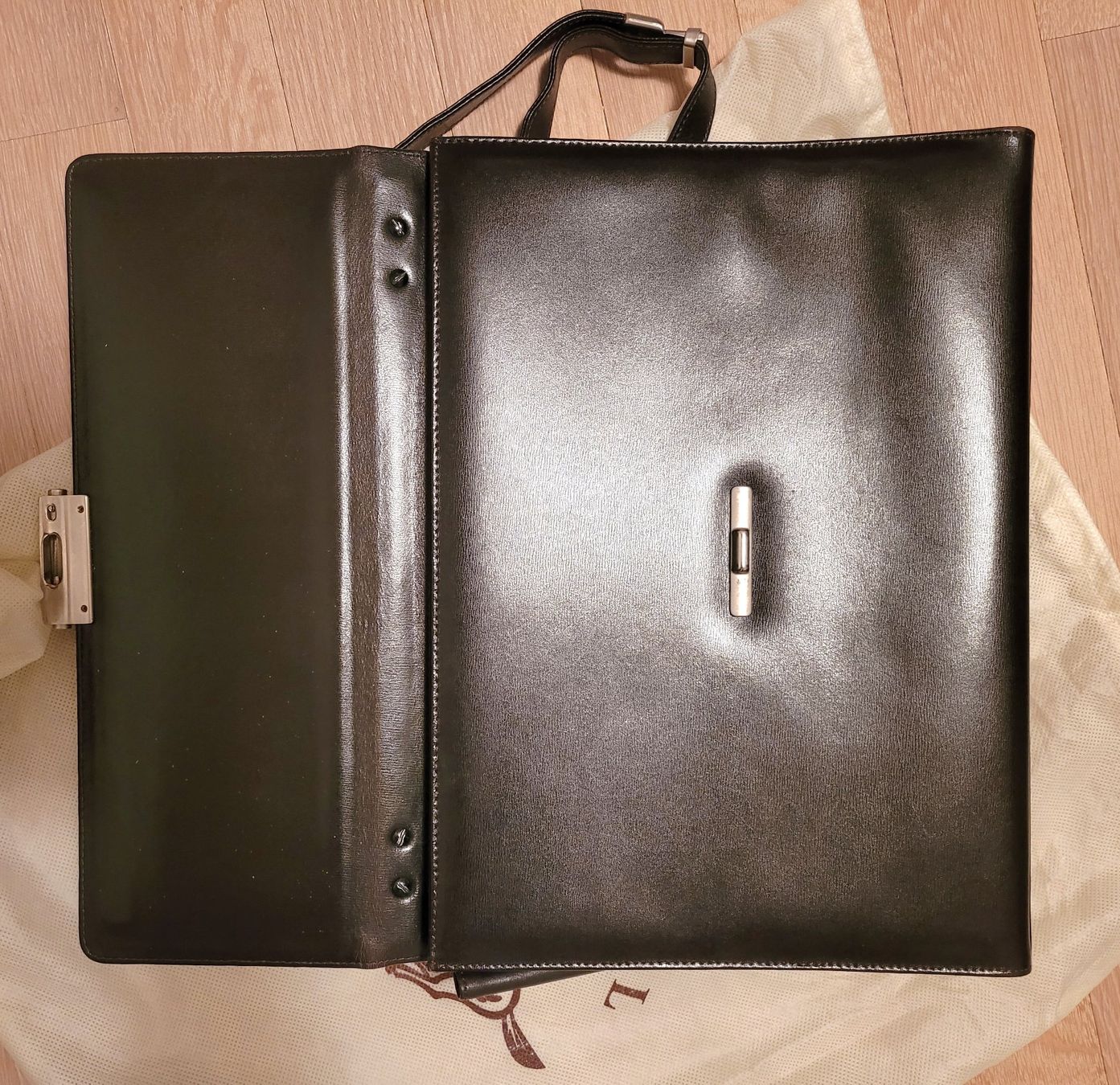 Mandarina Duck Taschen: Tasche von Mandarina Duck – Gebraucht aus Oberuzwil von rtr_wp6m 3