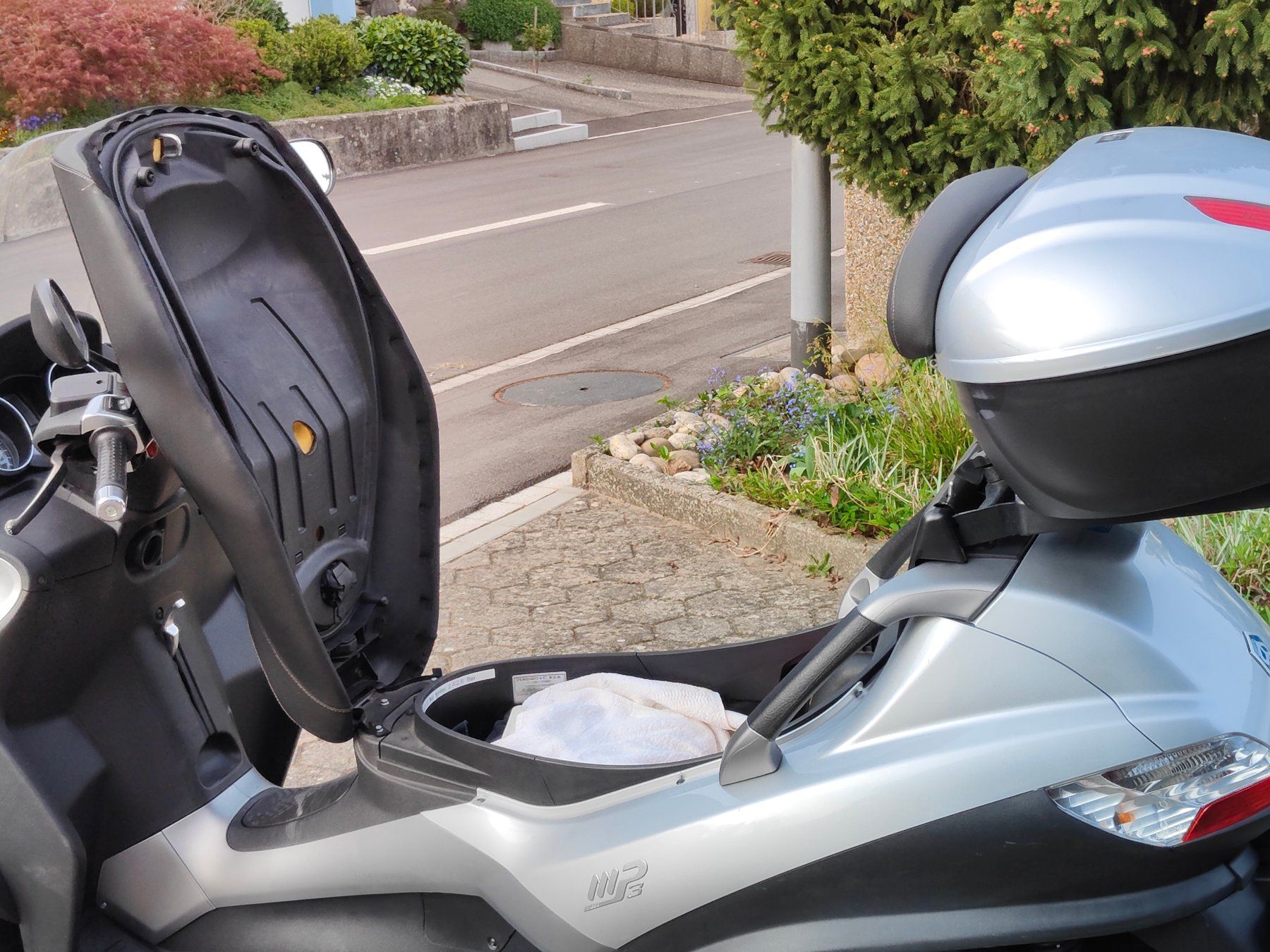 Piaggio Scooter: Roller Piaggio MP3 RL-400 i.e. – Usato da Wangen b. Olten venduto da jk.grufti 3