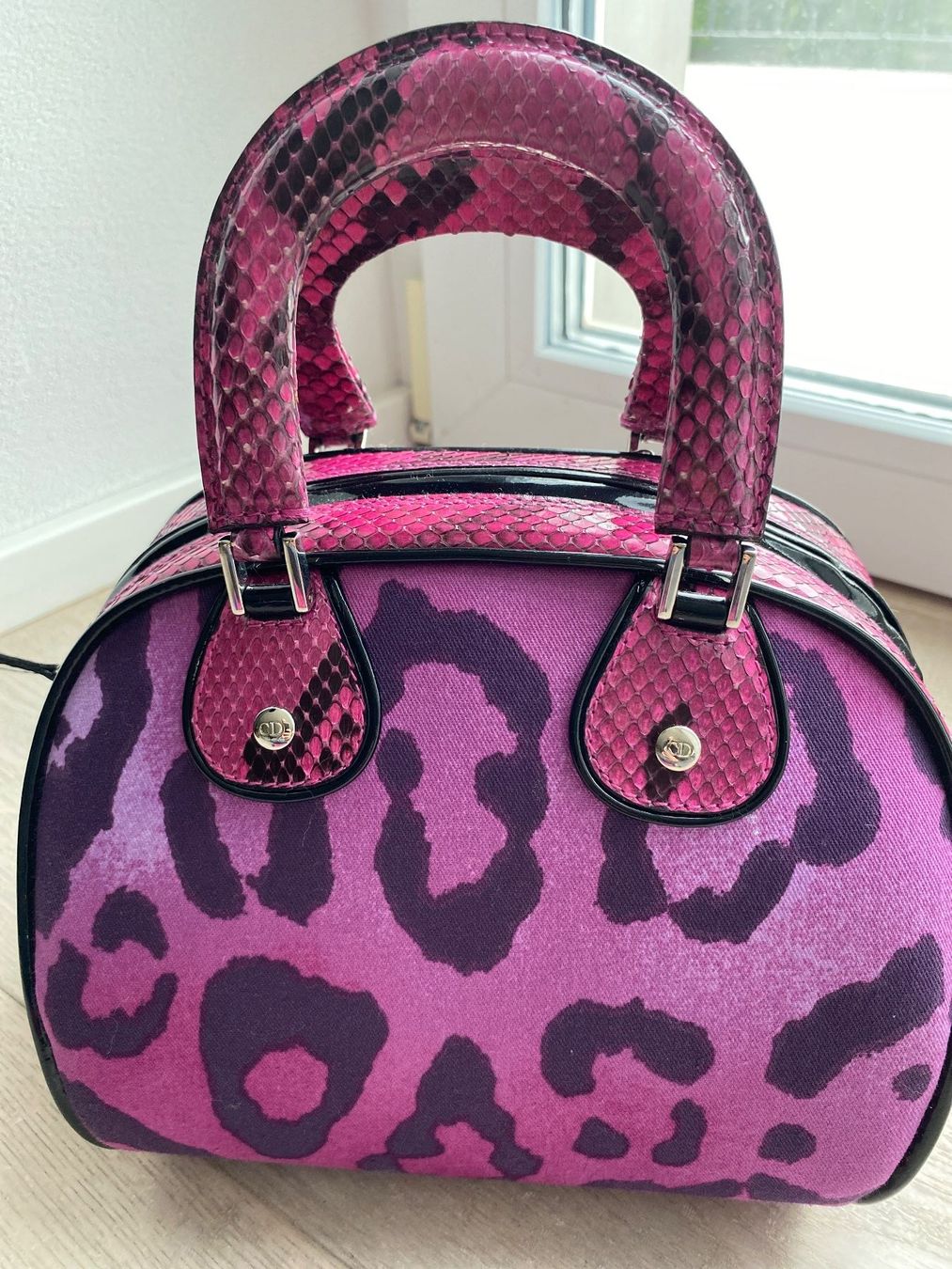 Borse: CHRISTAN DIOR 2004 PYTHON TRIMMED GAMBLER DICE BAG – Usato da Nohl venduto da Gross2 2