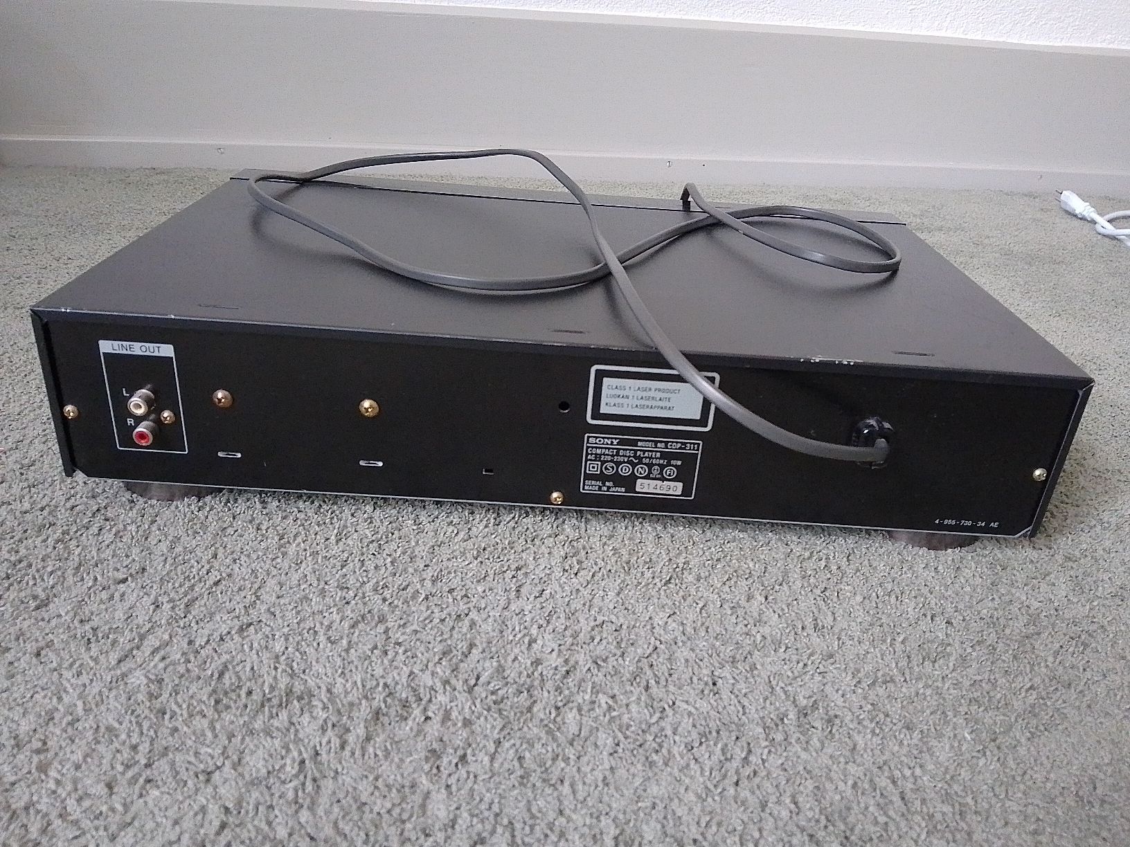Sony Sistemi audio & multimediali: CD-Player Sony CDP-311 – Usato da Luzern venduto da Headlong72 1