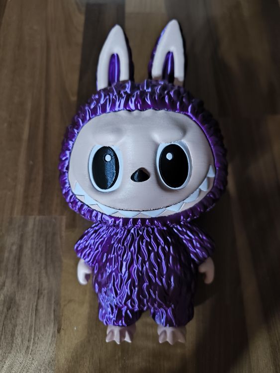 Statuette: Labubu lila, neuwertig, Top Zustand! 25cm. – Nuovo e nell'imballaggio originale da Illnau venduto da Jokerface 2