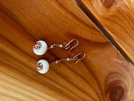 Elegante Ohrringe, Gold und Weiss, neu und ungetragen!