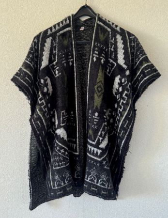 Strickponcho Aztec Geometrisches Design Cape Schwarz 1 Size