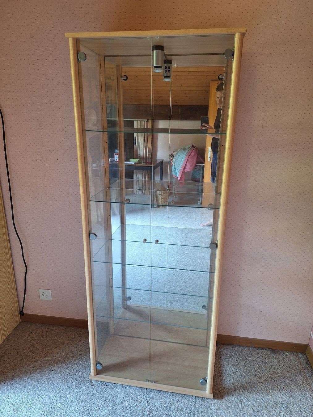 Vitrines: Vitrine avec éclairage (no 2) – D'occasion à Genolier par Antoine30