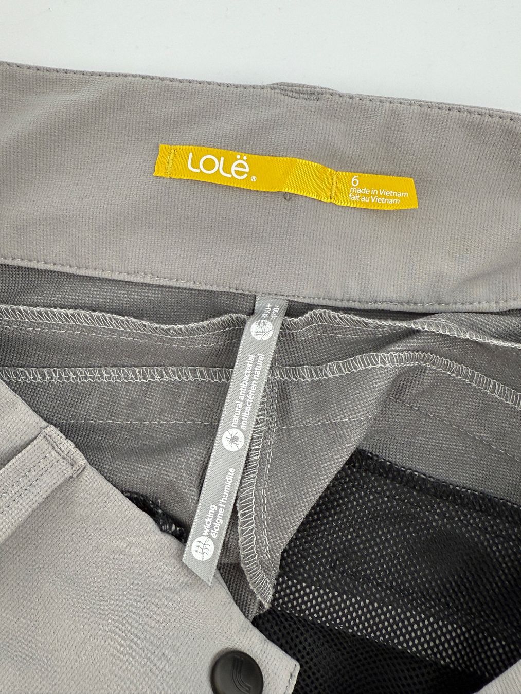 Pantaloni: Lole/ Lolë Shorts Gr. 36/38 – Usato da Auenstein venduto da moin. 2