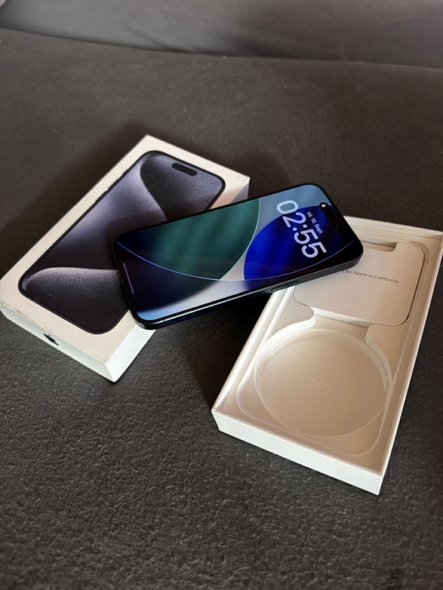 Apple Portables: iPhone 15 Pro – D'occasion à Oberurnen par smoncon84 2