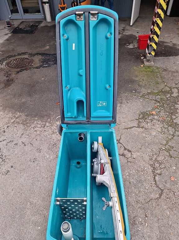 Toutes les machines: Kehrmaschine Wetrok – D'occasion à Zürich par inf_sc8c 1