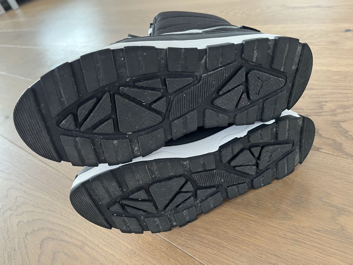 Puma Scarpe per ragazzi: Puma Evolve Winterstiefel Grösse 37 – Usato da Küttigen venduto da csei 4
