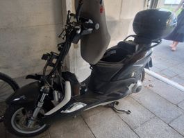 Piaggio Fly 125, Roller defekt inkl. Topcase ab 1.-